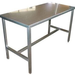 Rozsdamentes acél munkaasztal szintezőlábakkal, választható polcos kivitellel